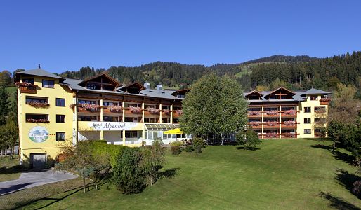 Hotel Alpenhof - A paradise with garden